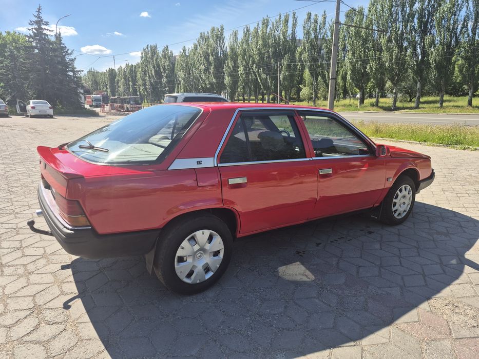 Продам Renault 25