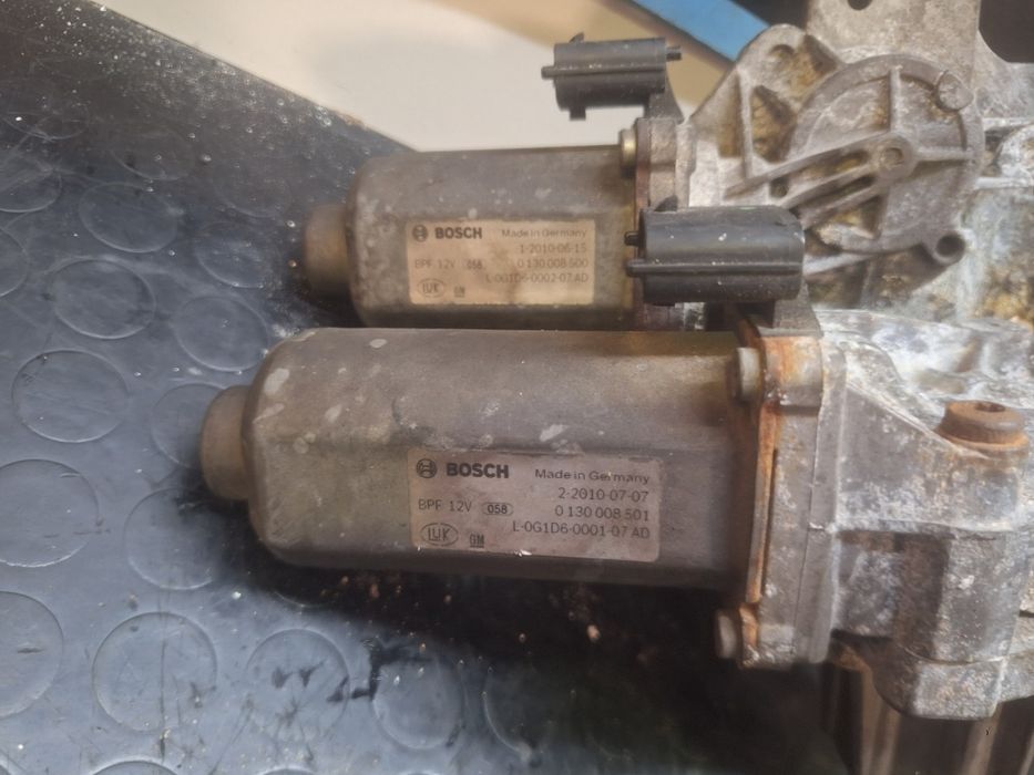 Robô da caixa opel corsa D