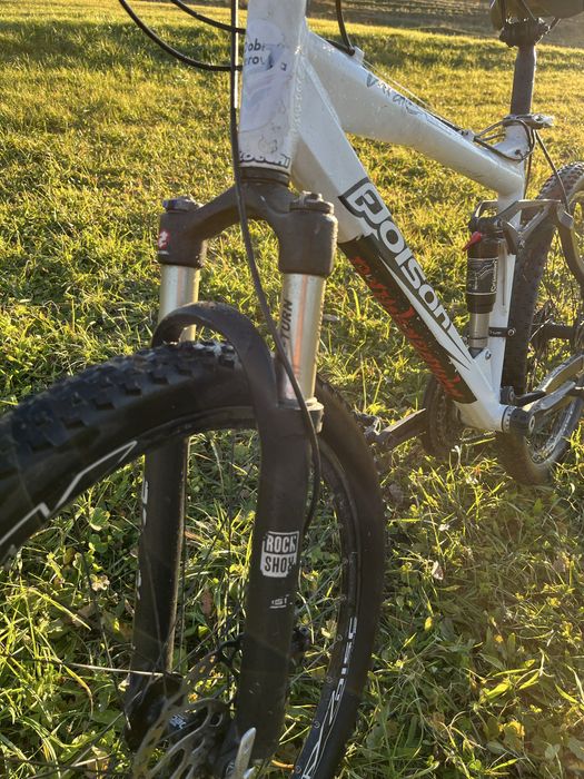 Rower enduro poison full  (dh Rock shock x fusion)