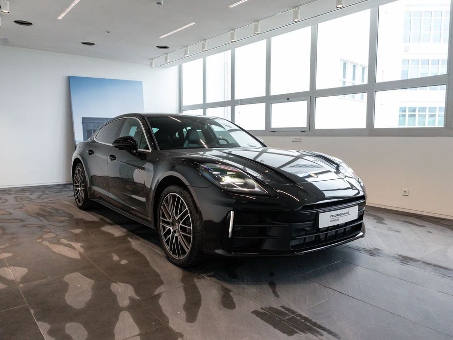 Porsche Panamera 4 E-Hybrid