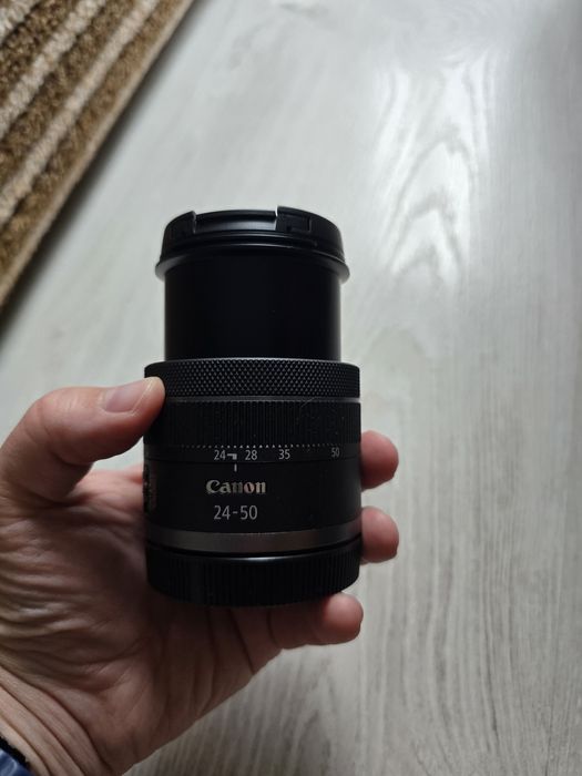 Об'єктив Canon rf 24-50mm