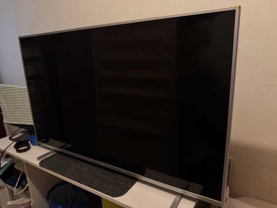 TV Philips 50” 4K UHD – Modelo 50PUS7855/12 (para peças ou reparação)