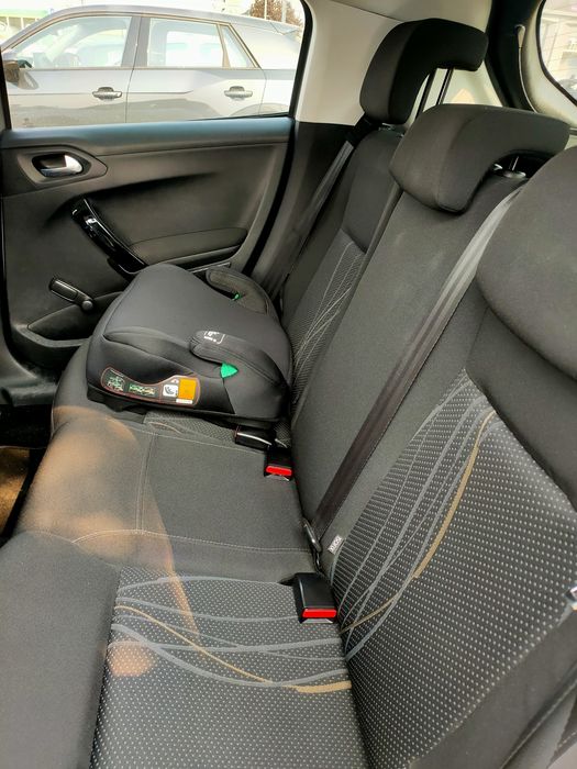 Peugeot 208 1.2 Active (82cv) — 149.500 km — Revisões com Comprovativo
