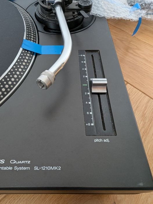 Gramofon technics SL-1210MK2