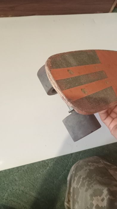 Продам скейт Старт