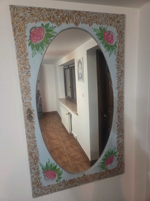 Lustro owalne  w drewnianej ramie, ręcznie malowane, dekoracyjne