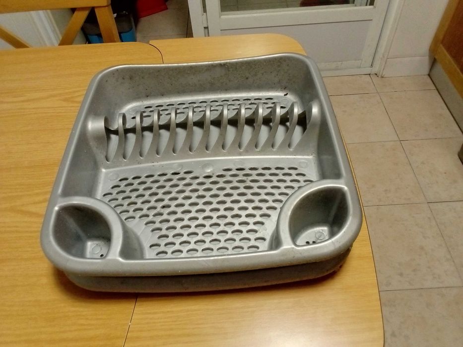 Dish rack with tray64752316579587120