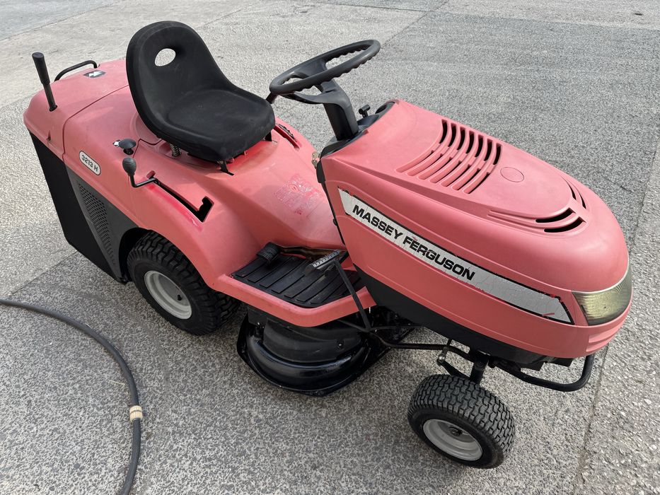 Kosiarka Traktorek Massey-Ferguson Briggs&Stratton