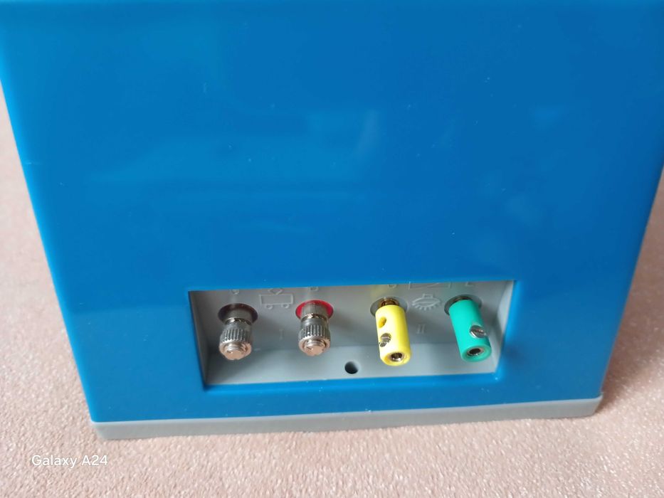 Залізниця Marklin 6711 трансформатор-регулятор 230/10Вольт 1:220 6,5мм