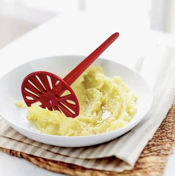 Pisa batatas tupperware