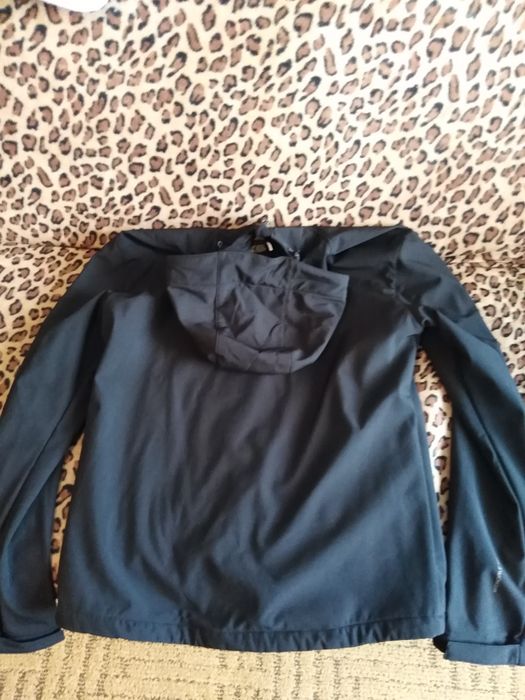 Вітровка на флісі весна осінь в ідеальному стані