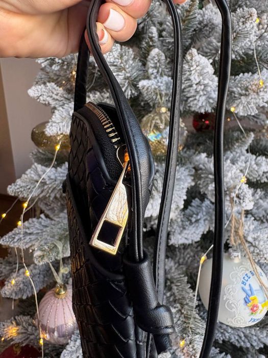 Сумка-кошильок чорного кольору