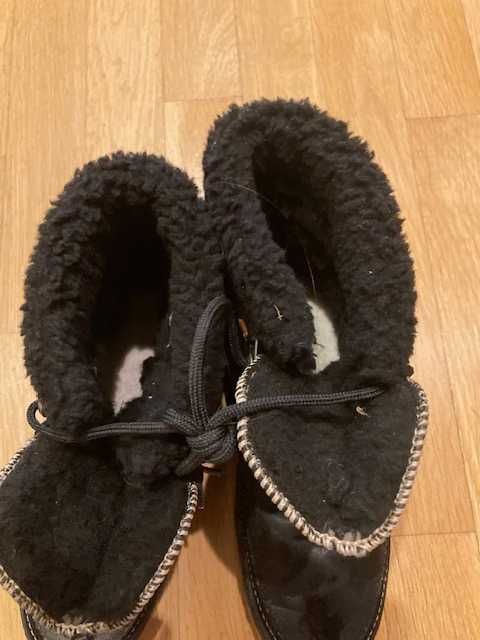 Nowe Ocieplane Buty-Kozaki Sznurowane rozmiar 42 W-wa