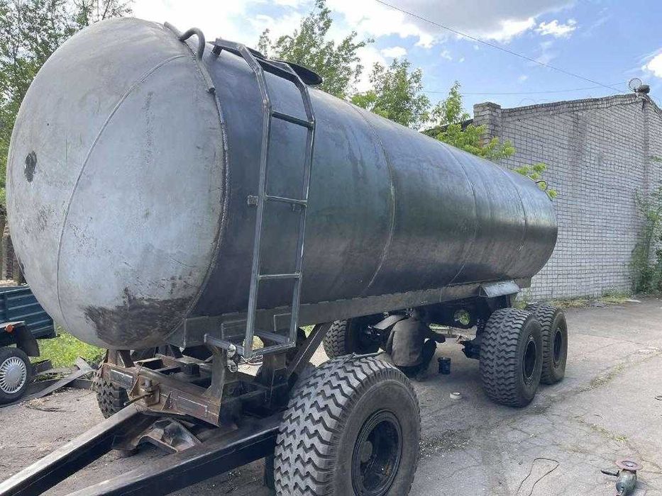 бочка МЖТ-16 новая,мжт-10 цистерна прицепная на колесах