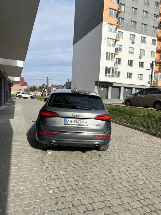 Продам Ауді Q5 Преміум плюс 2015 року 2.0 бензин