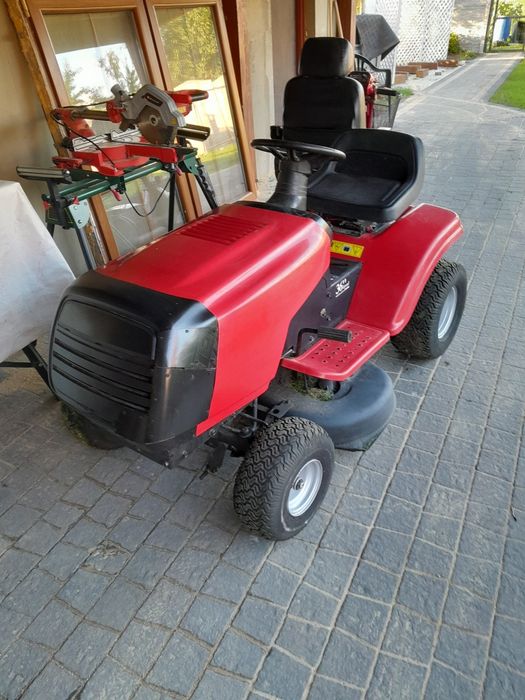 Jonsered traktorek 15.5 hp