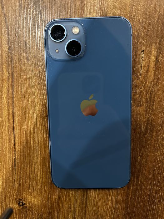 iPhone 13 niebieski