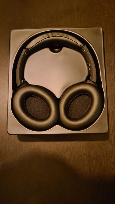Auscultadores Blaupunkt Wireless Noise Cancelling