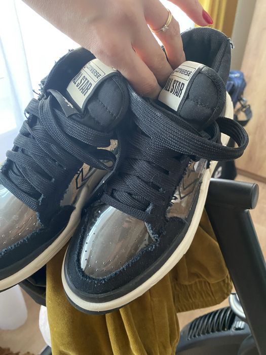 Converse transparentne polecam
