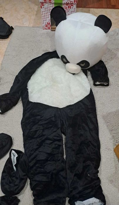 Alugo Fato de Panda