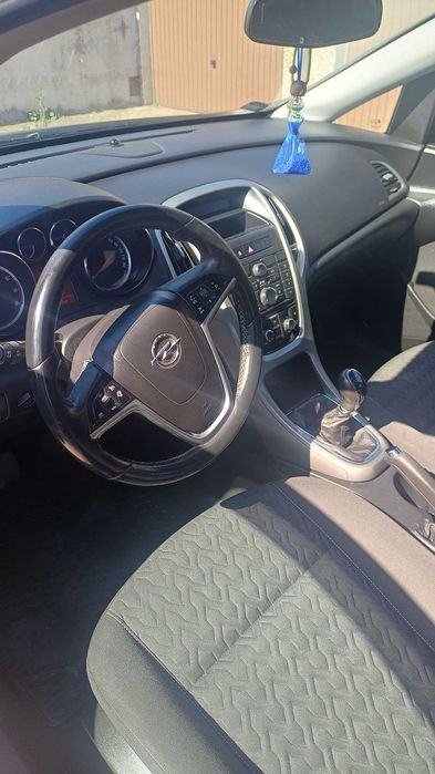 Sprzedam Opel Astra J Salon Polska