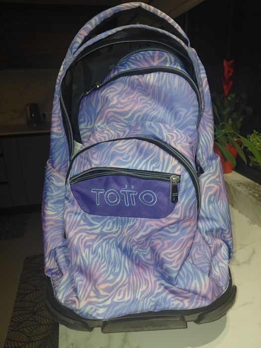 Mochila Totto com rodas
