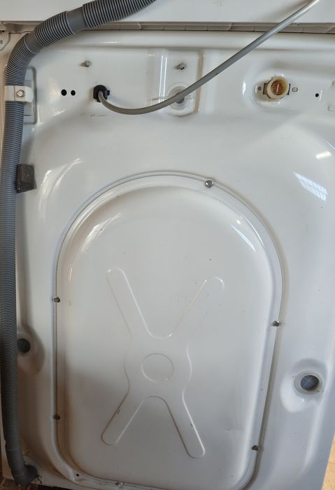 Máquina de Lavar Roupa Zanussi Lindo 100 - 8kg (1200 RPM) - Impecável