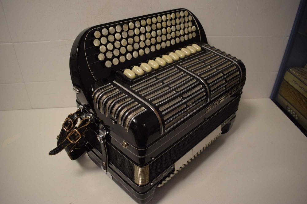 Acordeao Hohner Morino Artista 4 Voz 120 Baixox, N . 151