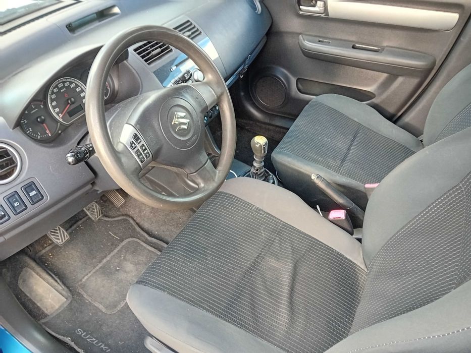 Carro suzuki swift