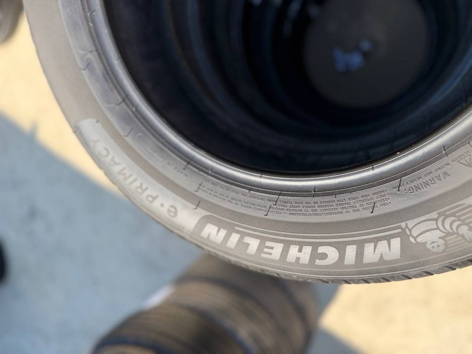 Пара 205/60R16 Michelin 2025p