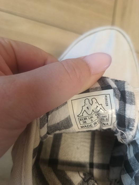 Damskie białe wiązane materiałowe buty trampki