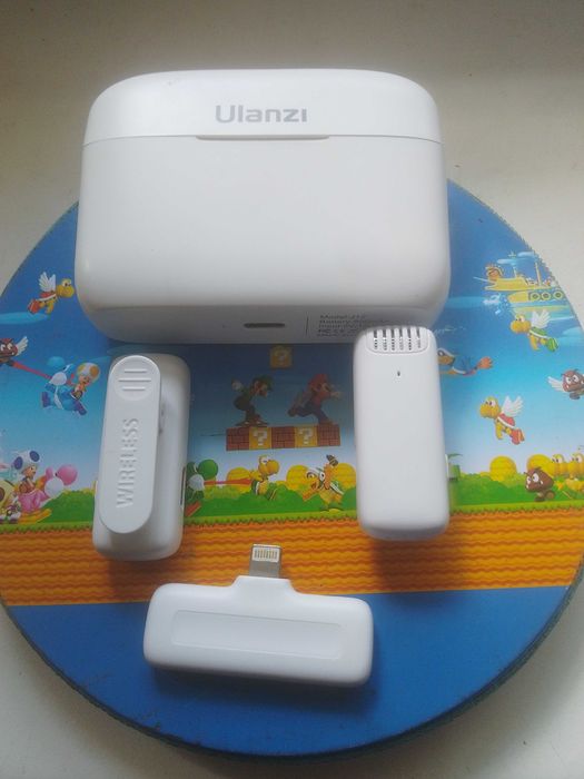 Микрофон  беспроводной Ulanzi J12 под iPhone