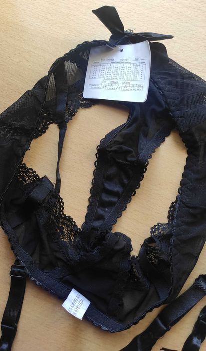 Koronkowe Stringi z Regulowanymi paskami do pończoch XXL