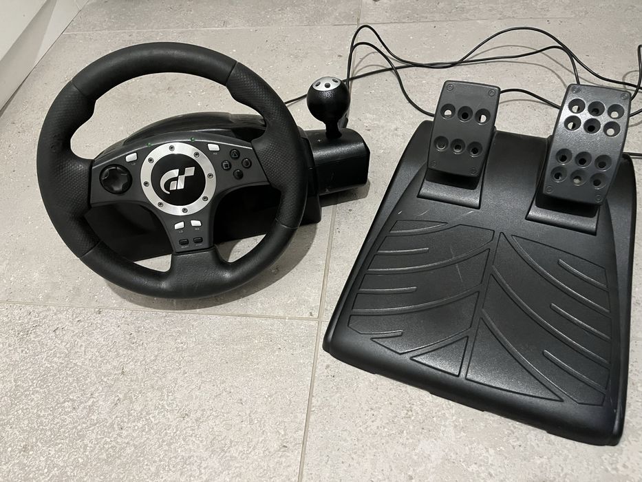 Logitech Driving Force Pro PS3/PS2 usado