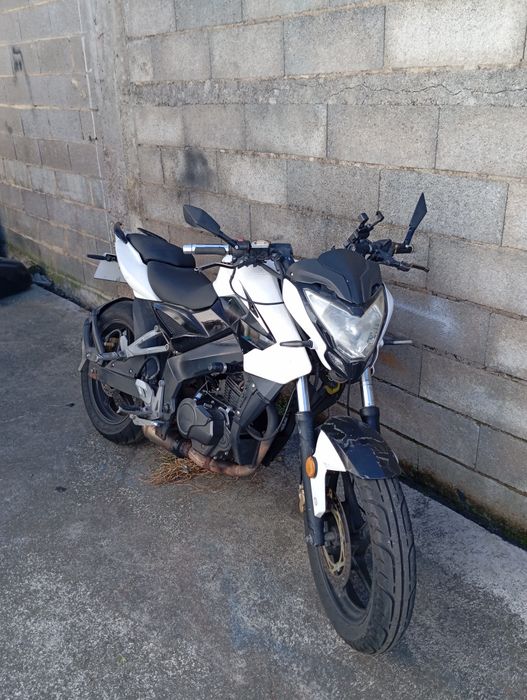 Vendo ou troco Riya x-tron 125