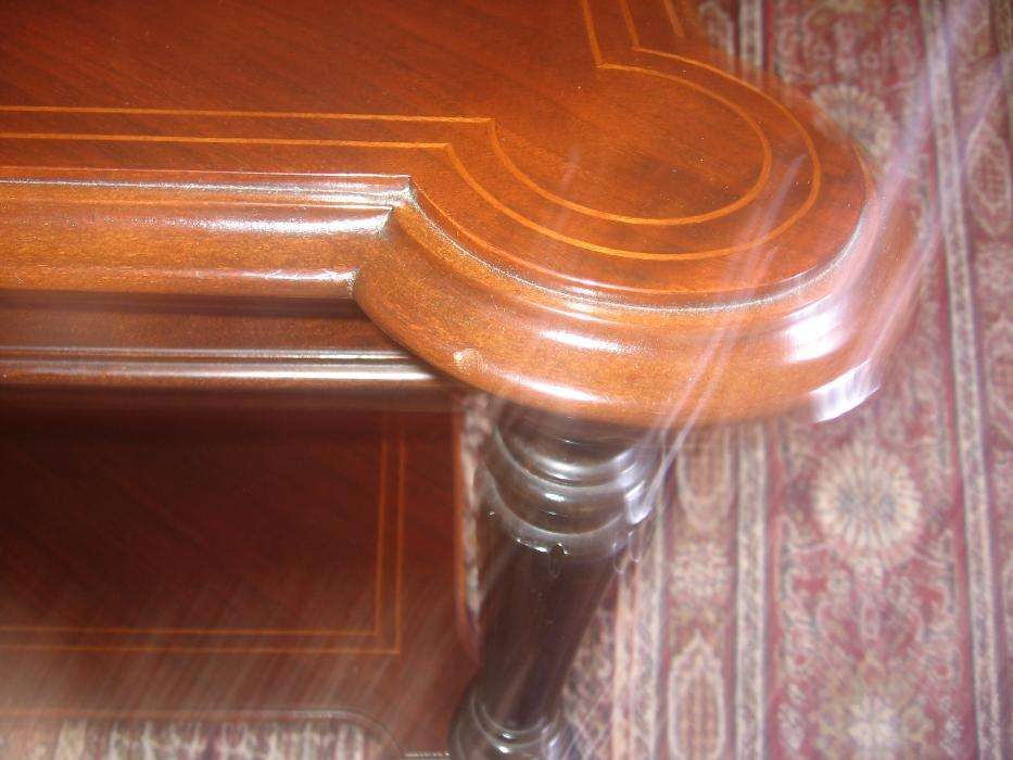Mesa de sala udsada