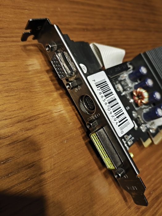 Placa Gráfica PV-T72P-PANG XFX GeForce 7300 LE