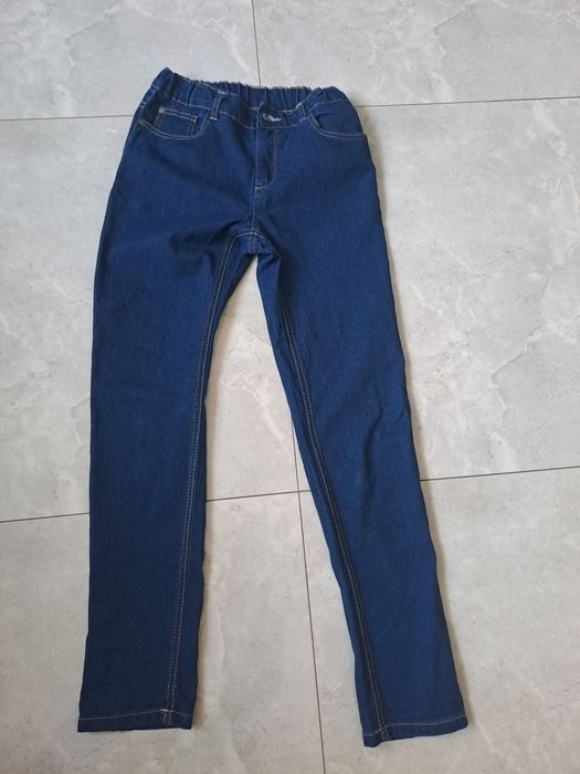 Spodnie jeans 152