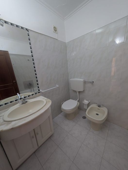 Barcarena - Arrenda-se apartamento T3