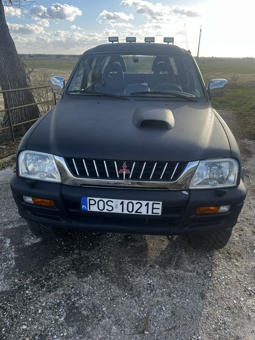 Sprzedam Mitsubishi L200 2000 rok