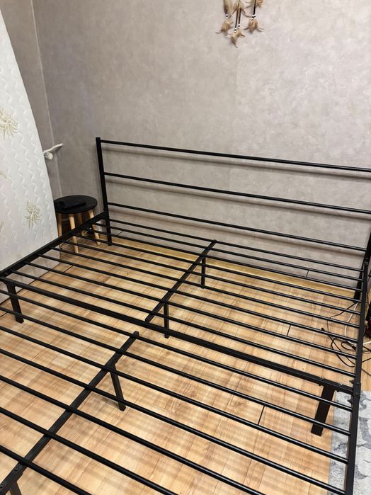 Stelaż plus materac