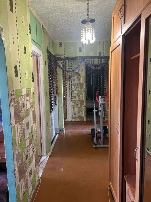 Продам гарну трикімнатну квартиру р-н Ковалівка.