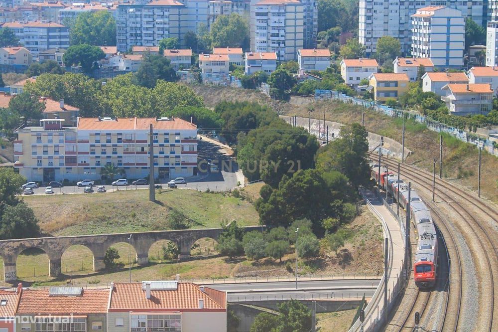 Apartamento T3 em Queluz, Sintra com Vista