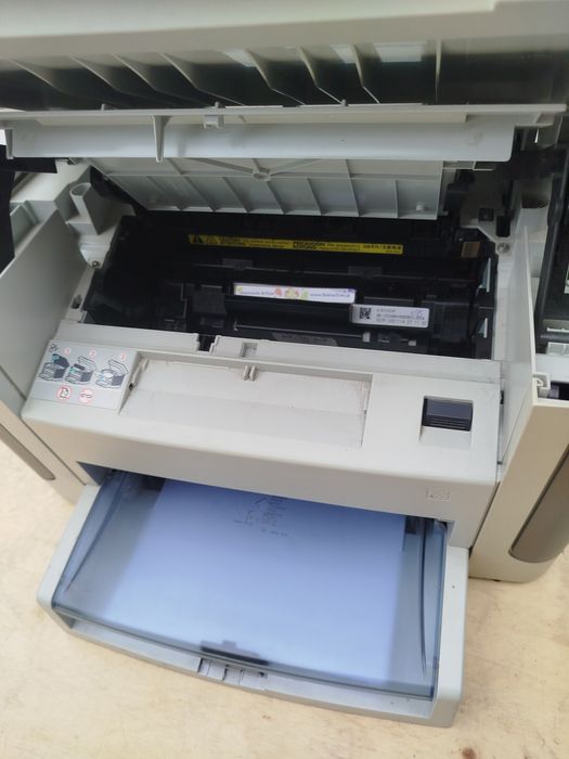 Drukarka laserowa HP LaserJet m11 20 n MFP sprawna