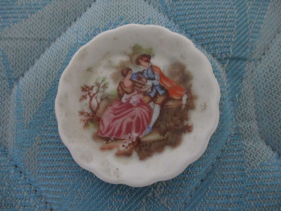 prato miniatura muito antigo 8cm