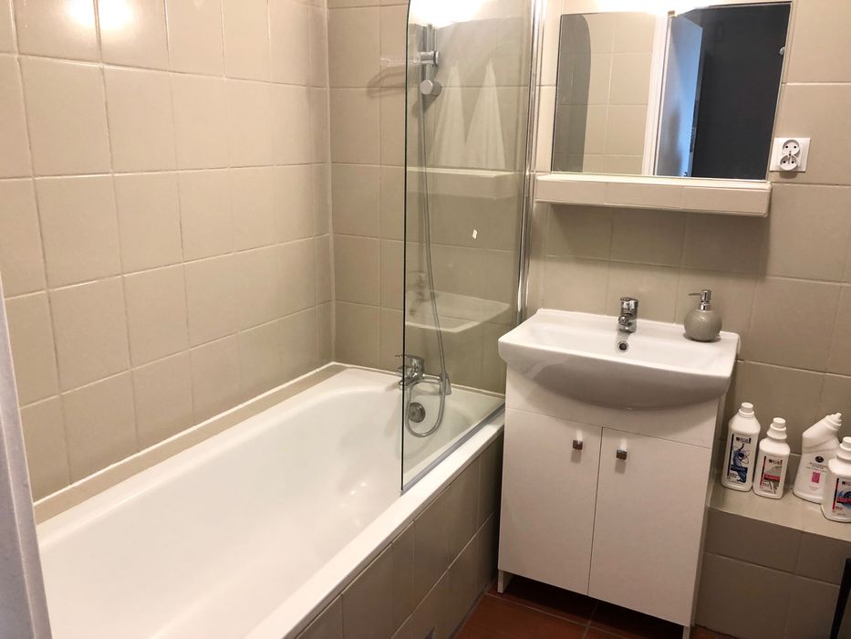 Sprzedam M3 46m2+15mskosy+30m piwnica centrum Zakroczym lotnisko Modli