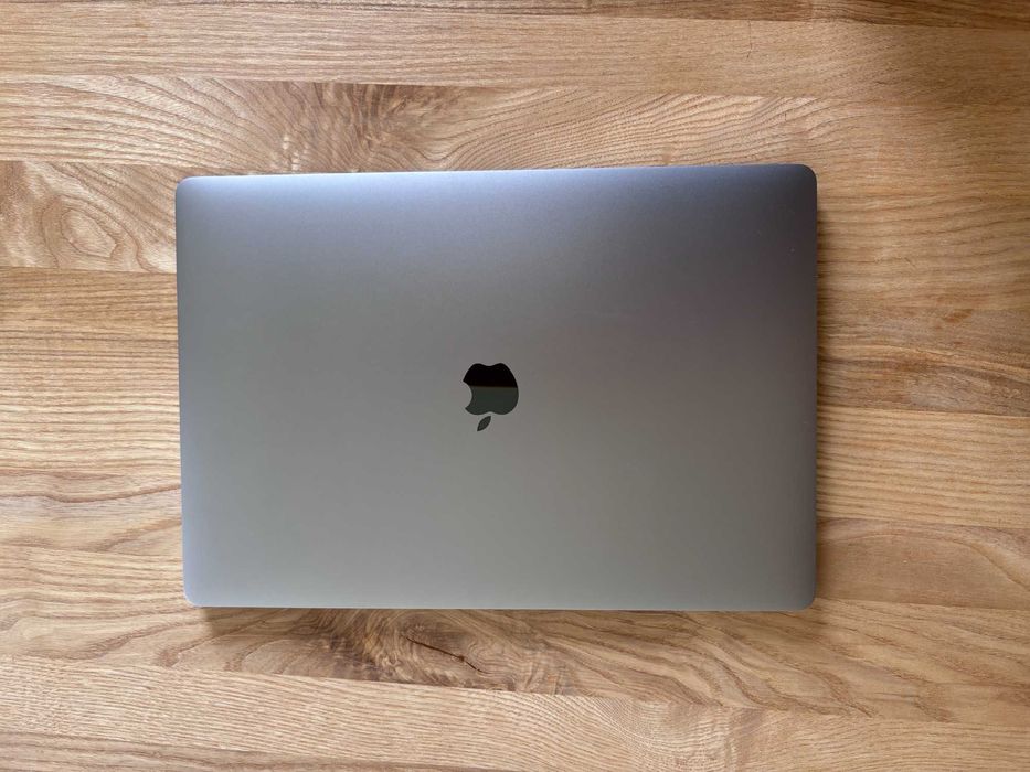 MacBook Pro 16" 2019 i9 32GB 1TB Radeon 5500M – sprawny