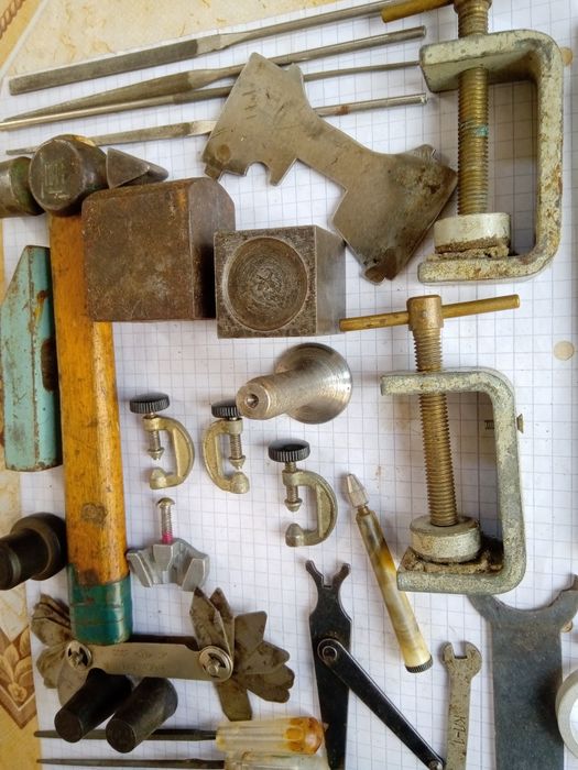 Продам инструменты часовова мастера