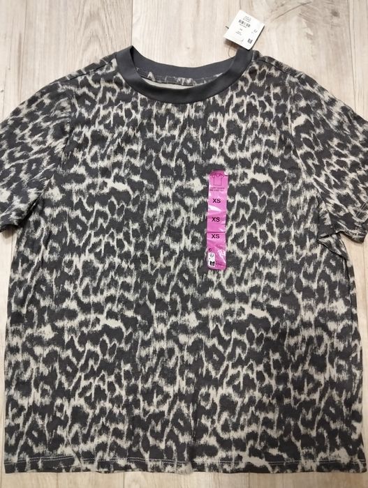 Футболка жіноча  .