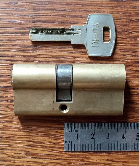 Замок Секретка Цилиндр Личинка Секрет  врезной в дверь